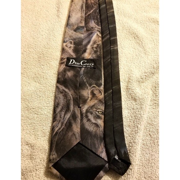 Vintage Men's Neck Tie D'em Crazy Wolves Brown D.C. Enterprises 1990's USA - Picture 4 of 9
